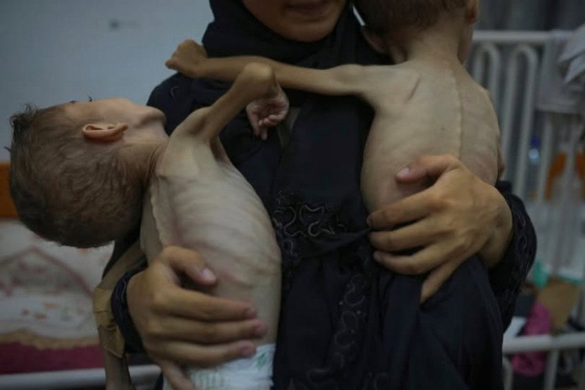 Warga dan anak-anak Gaza yang terancam mati kelaparan (Foto: Istimewa)