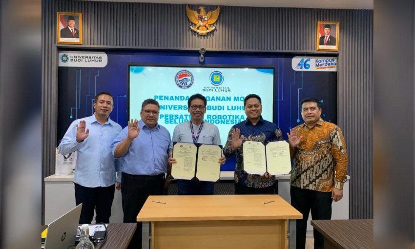 Rektor Universitas Budiluhur dan Wahyu Hidayat Ketua Umum PRSI teken MoU. (OrbitIndonesia/kiriman)