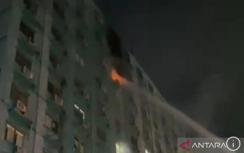 Kebakaran di unit apartemen City Park, Cengkareng, Jakarta Barat.