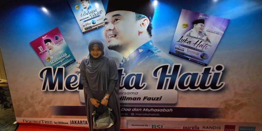 Amelia Fitriani saat mengikuti kajian Menata Hati di Double Tree Bintaro, Minggu (7 September 2025)